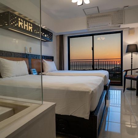 Royal Hotel Йомитан Экстерьер фото